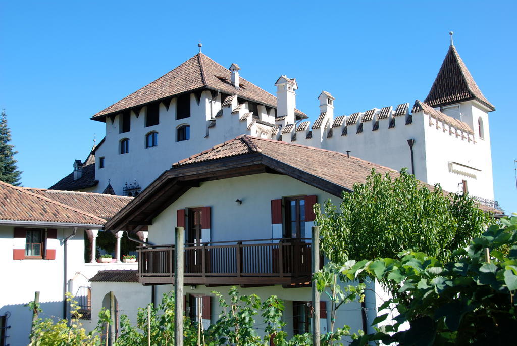 Apartments Schloss Paschbach Appiano Sulla Strada Del Vino Quarto foto